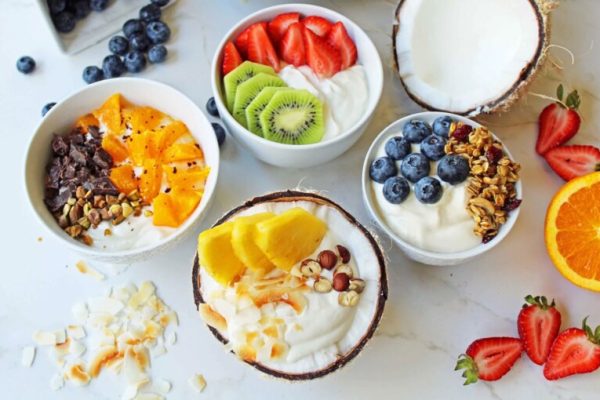 Cách Làm Sữa Chua Dầm Hoa Quả: Ngọt Mát, Đơn Giản, Ai Cũng Mê!
