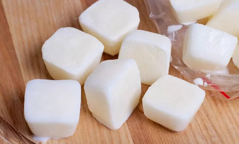 Ăn sữa chua đông đá đúng cách giúp giải nhiệt và bổ sung dinh dưỡng hiệu quả