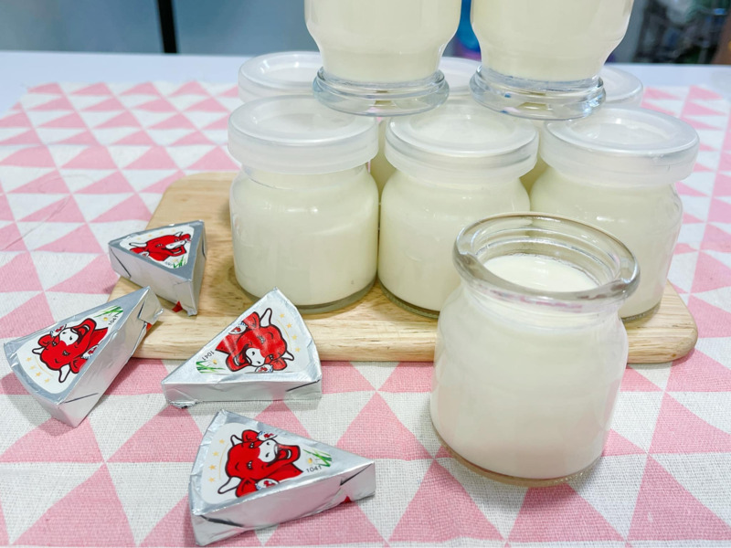 Một số chế phẩm từ sữa không được tiệt trùng như phô mai mềm có thể chứa vi khuẩn Listeria