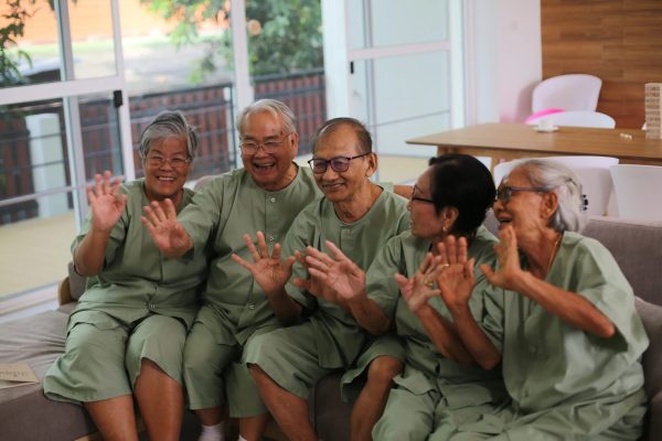 Hướng Dẫn Cách Chăm Sóc Sức Khỏe Phụ Nữ Tuổi 50