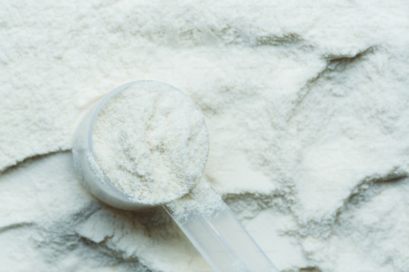 Sữa bột là nguyên liệu quan trọng trong quá trình làm sữa chua tại nhà