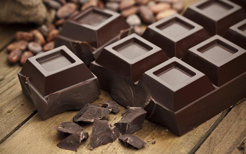 Chocolate đen giúp tăng cường lưu thông máu lên não, cải thiện trí nhớ