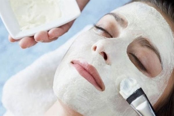 Sữa chua hết hạn có ăn được không? Mẹo bảo quản và nhận biết sữa chua hỏng