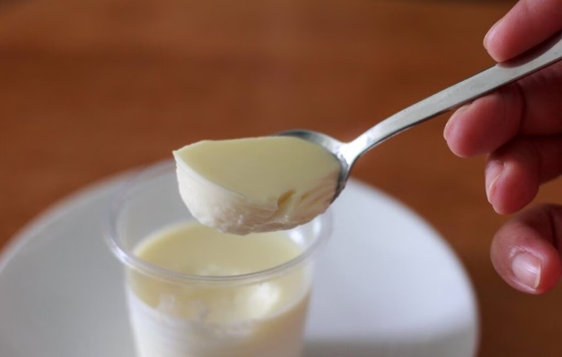 Sữa chua hết hạn, kiểm tra kỹ trước khi ăn