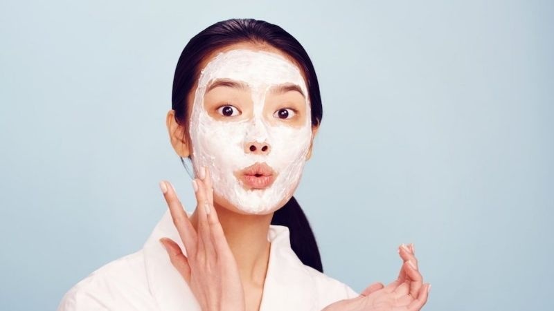 Sữa chua hết hạn vẫn có thể dùng đắp mặt dưỡng da