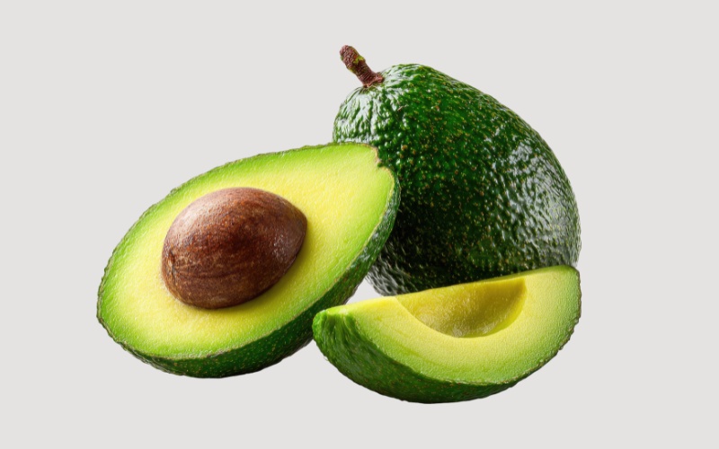 Quả bơ giàu folate và chất béo tốt hỗ trợ phát triển não thai nhi