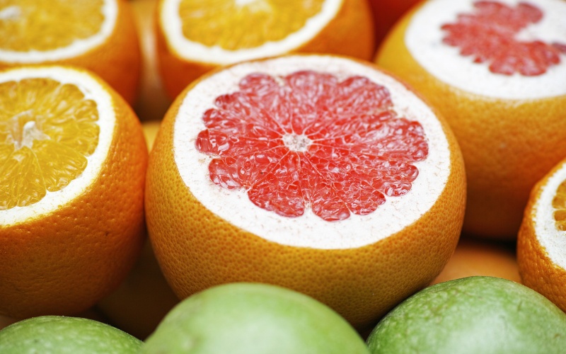 Bưởi giúp bổ sung vitamin C và hỗ trợ tiêu hóa cho mẹ bầu